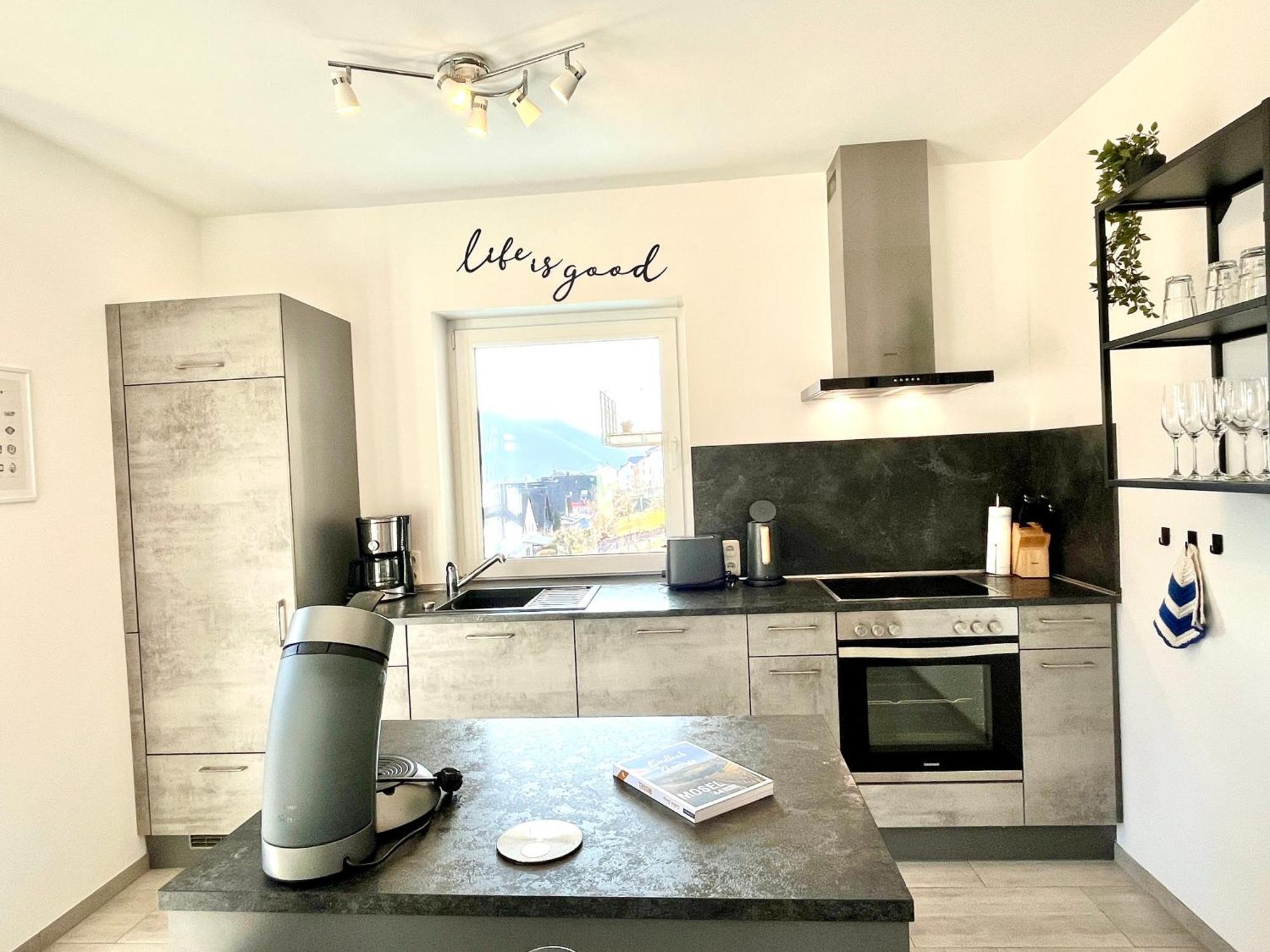 Ferienwohnung Moseltraum, 1-6 Pers, Mit 3 Schlafzimmer Und Panoramabalkon Müden Exteriör bild