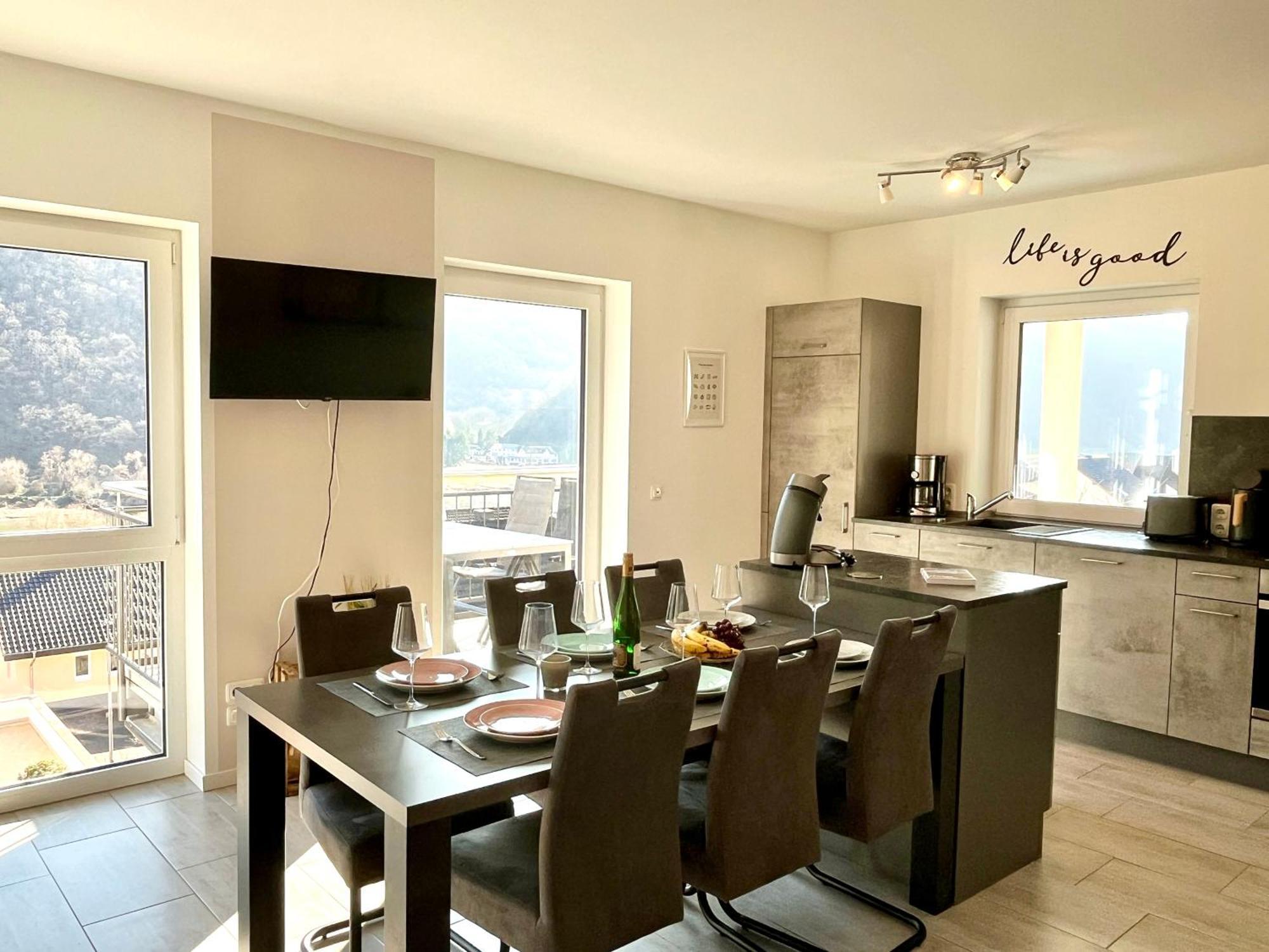 Ferienwohnung Moseltraum, 1-6 Pers, Mit 3 Schlafzimmer Und Panoramabalkon Müden Exteriör bild